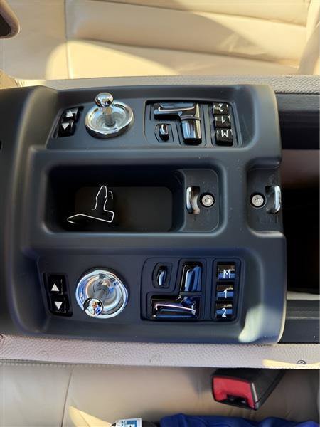 Used 2006 Rolls-Royce Phantom Sedan RWD image 72
