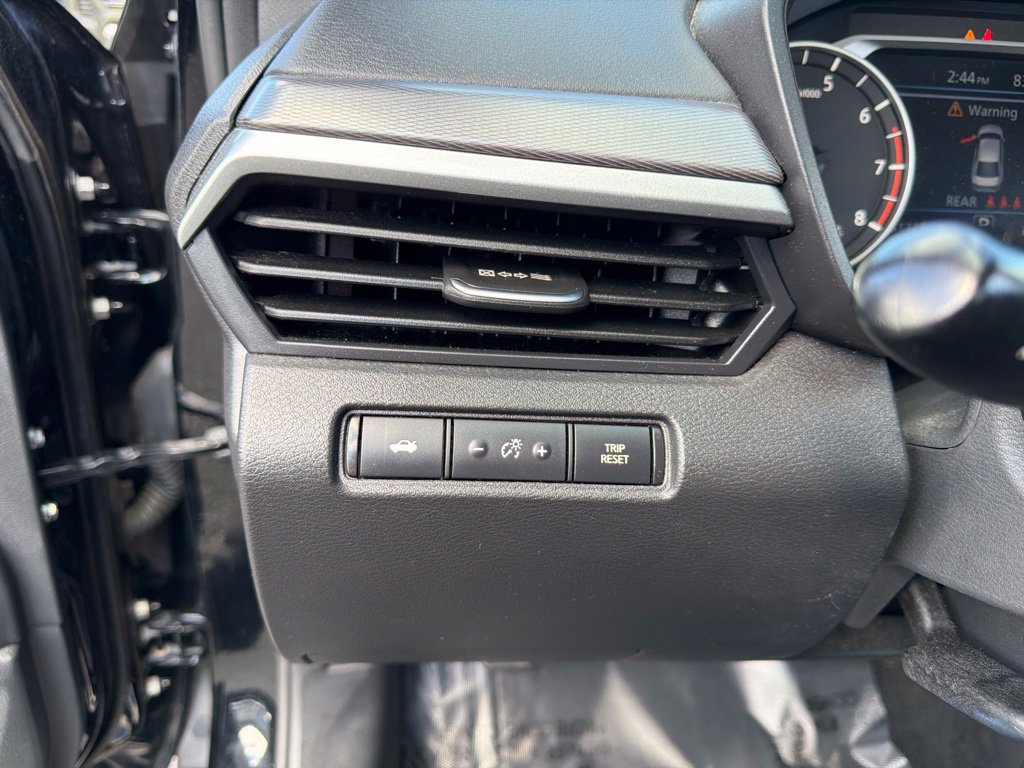 Used 2024 Nissan Altima 2.5 SR FWD image 32
