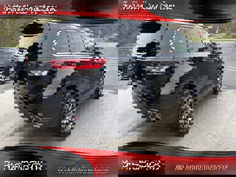 Used 2019 Toyota Highlander Limited Platinum image 4