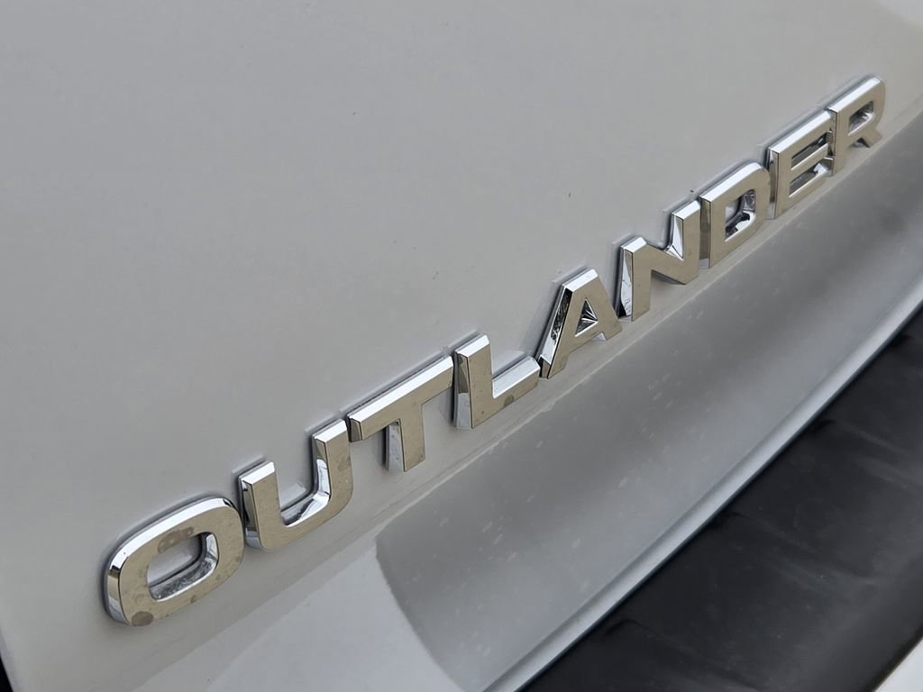 New 2026 Mitsubishi Outlander Trail Edition image 7