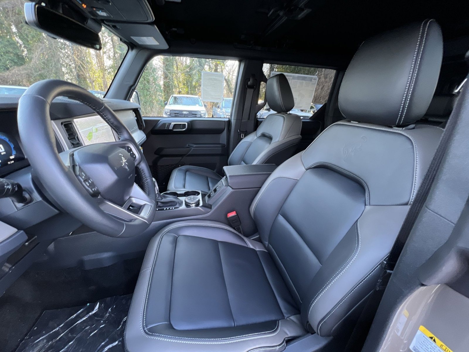 New 2025 Ford Bronco Outer Banks image 13