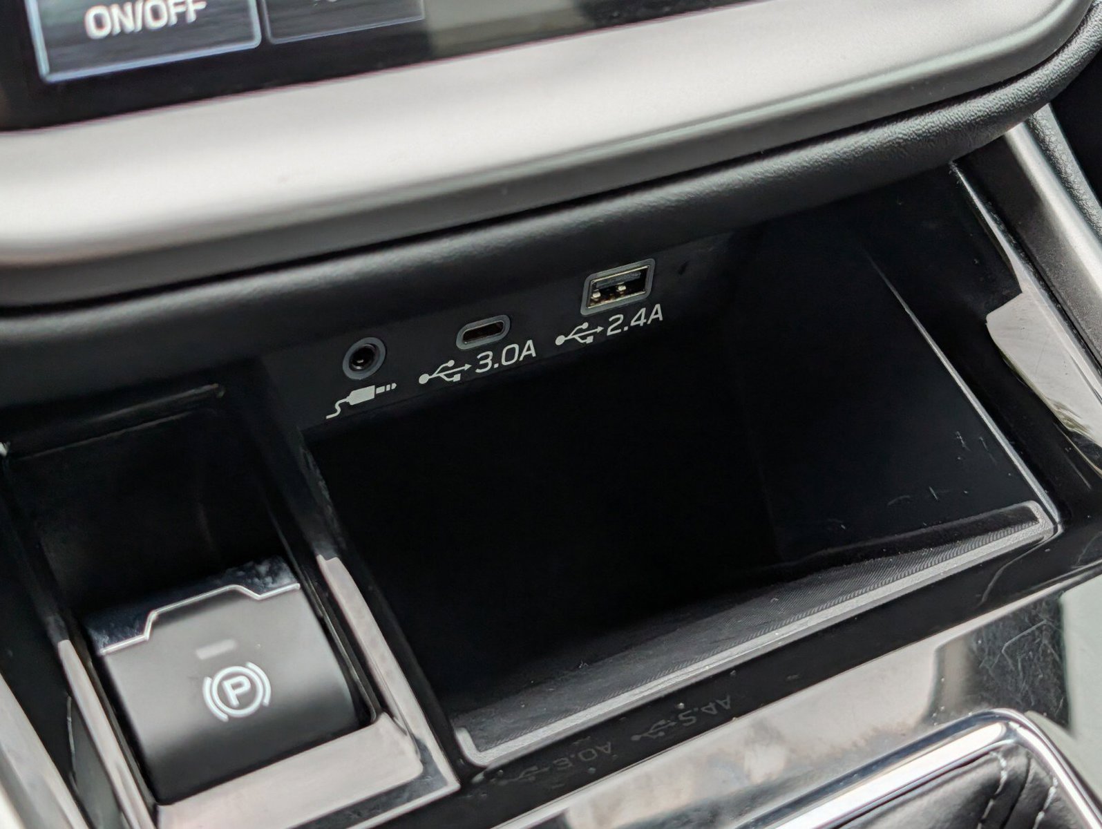 Used 2024 Subaru Outback Premium AWD/4WD image 7