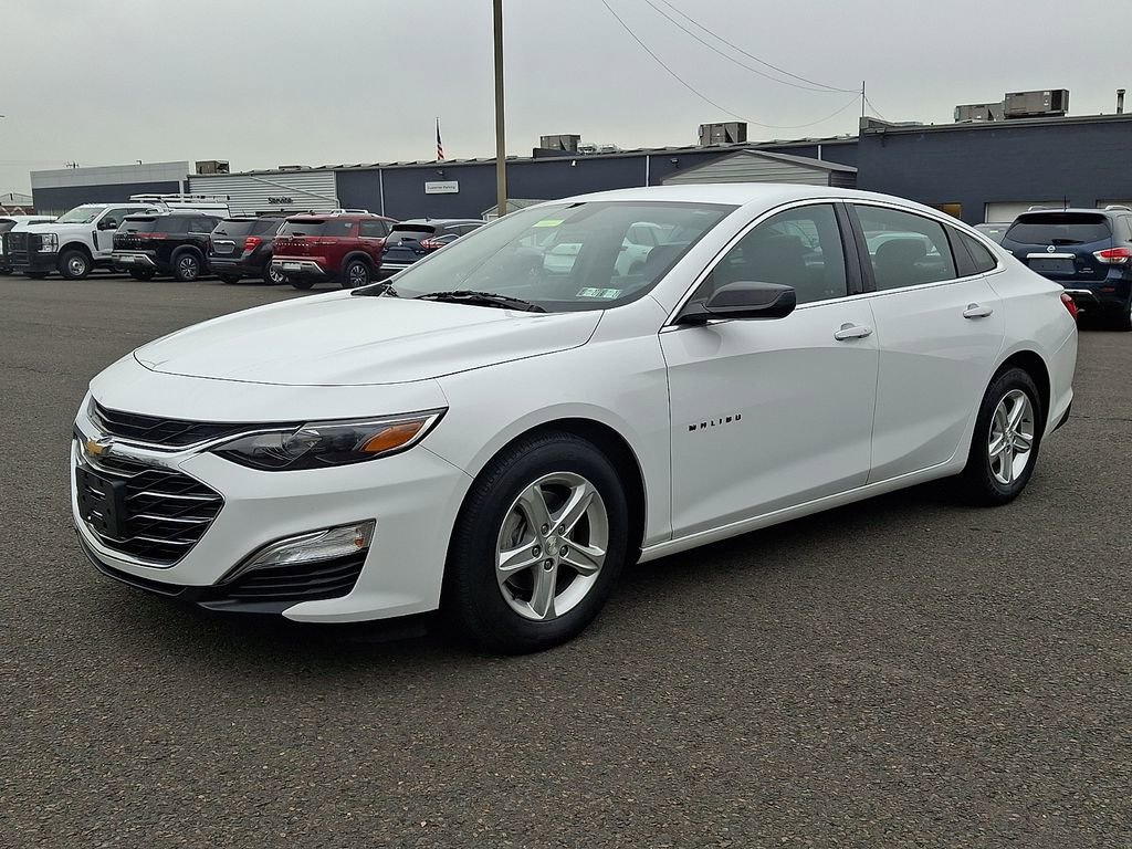 Used 2021 Chevrolet Malibu LS image 3