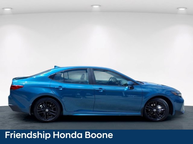 Used 2026 Toyota Camry SE w/ Convenience Package FWD image 7