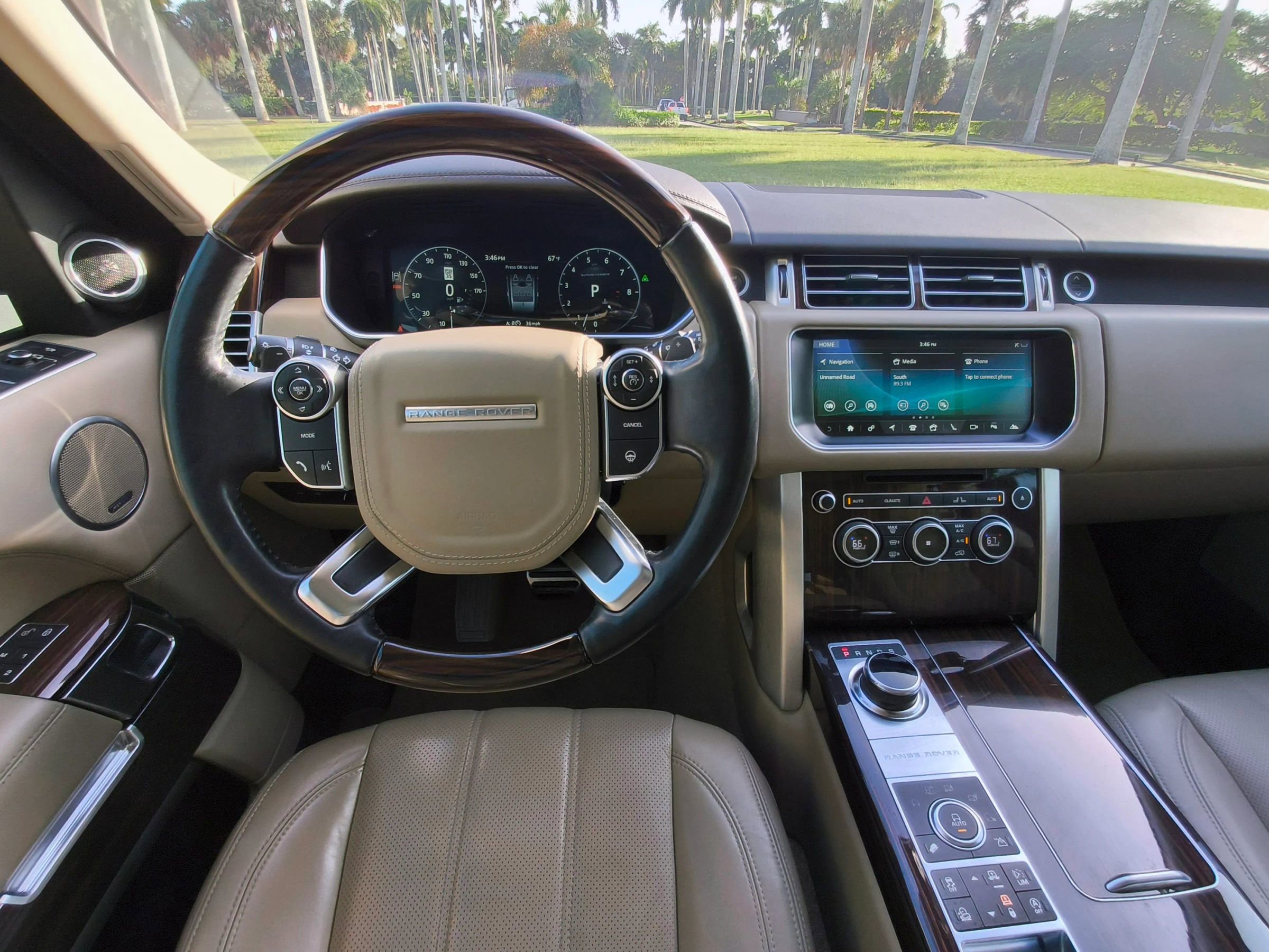 Used 2017 Land Rover Range Rover Supercharged image 14