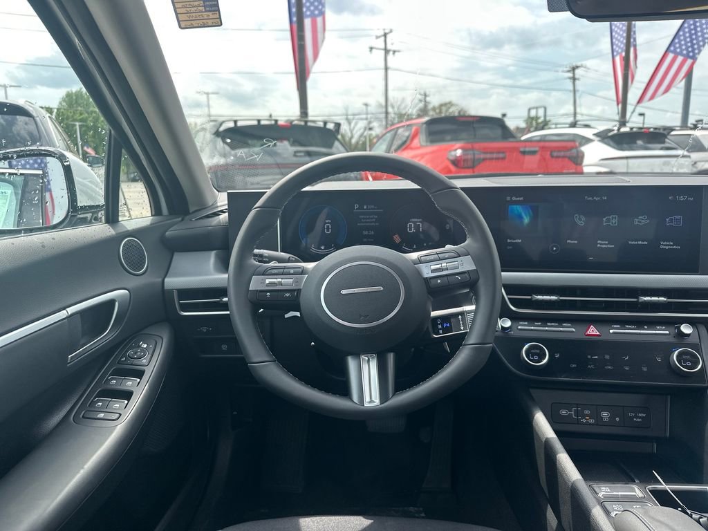 New 2026 Hyundai Sonata SEL AWD/4WD image 17