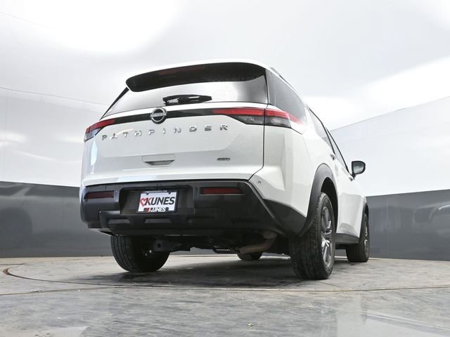 Used 2025 Nissan Pathfinder SV AWD/4WD image 44