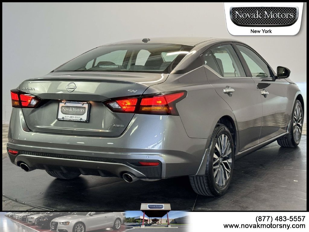 Used 2024 Nissan Altima 2.5 SV w/ SV Premium Package AWD/4WD image 8