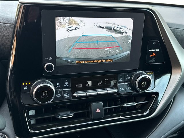 Used 2023 Toyota Highlander XLE image 30