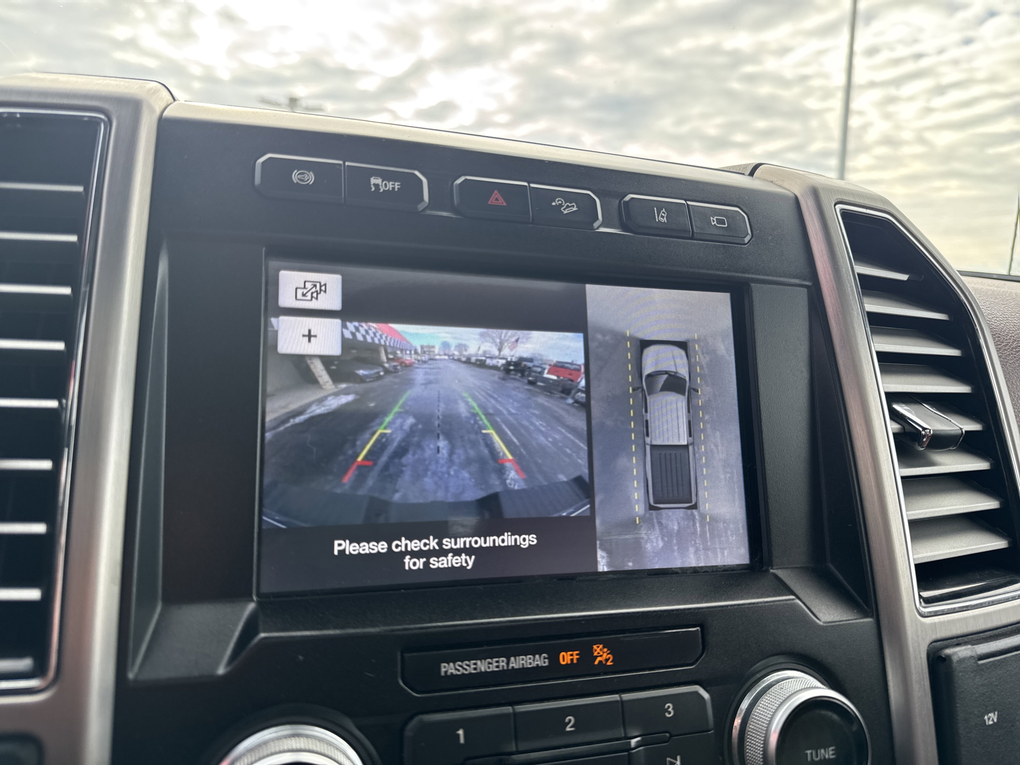 Used 2019 Ford F250 Platinum w/ Platinum Ultimate Package image 24