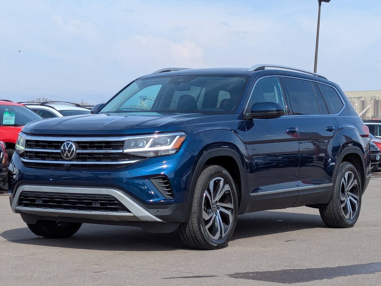 Used 2021 Volkswagen Atlas SEL Premium AWD/4WD image 7