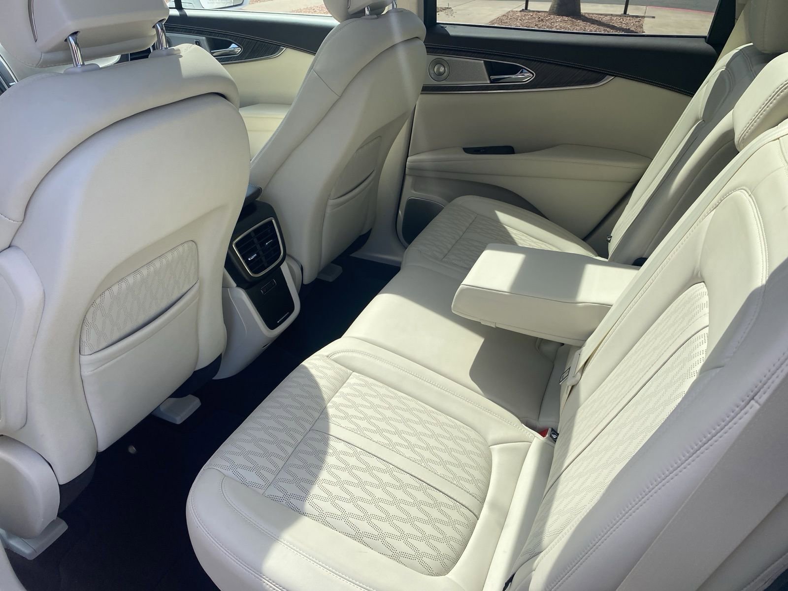 Used 2019 Lincoln Nautilus Black Label w/ Cargo Utility Package image 20