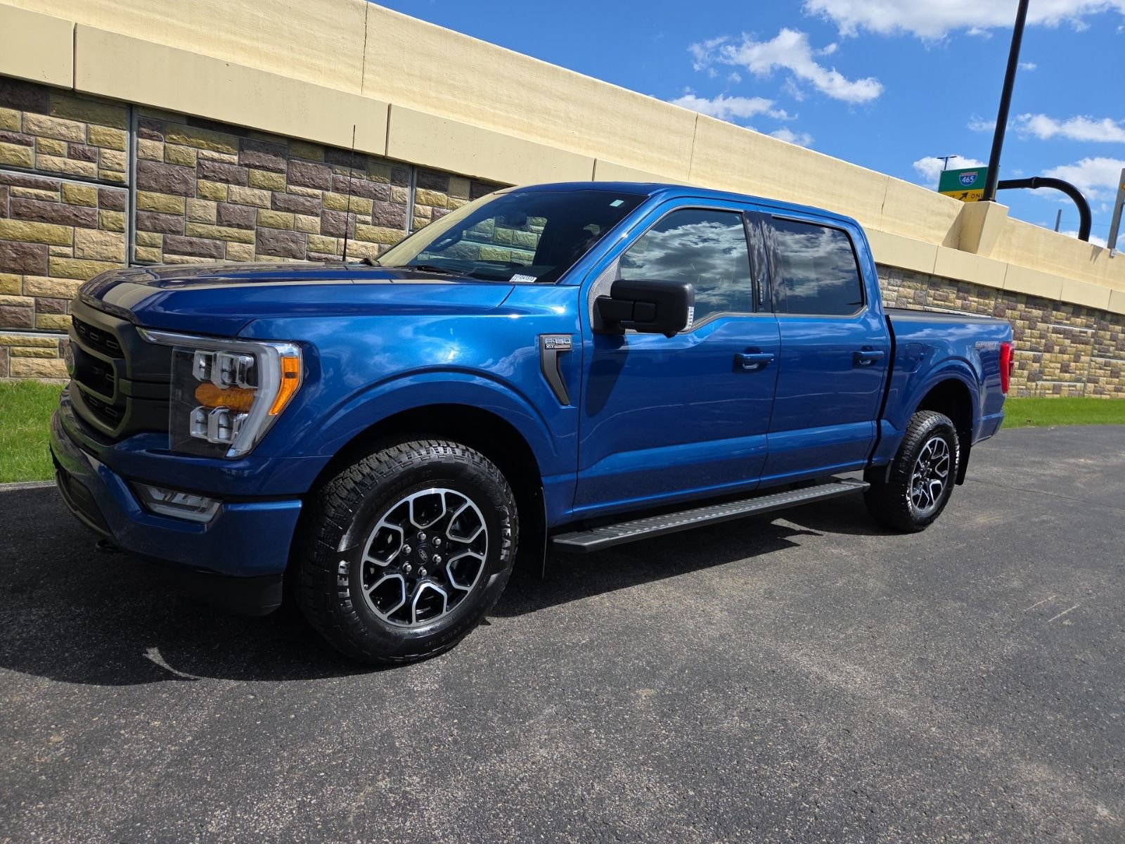 Used 2023 Ford F150 XLT w/ Equipment Group 302A High image 9