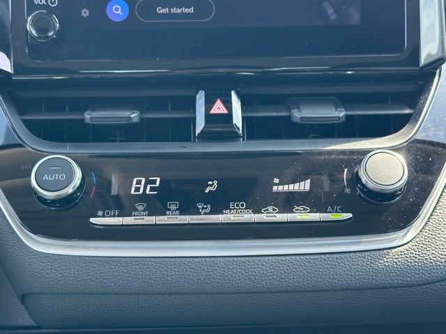 Used 2025 Toyota Corolla LE image 37