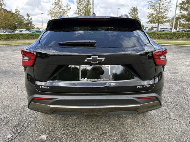 Used 2025 Chevrolet Trax ACTIV w/ Sunroof Package image 4
