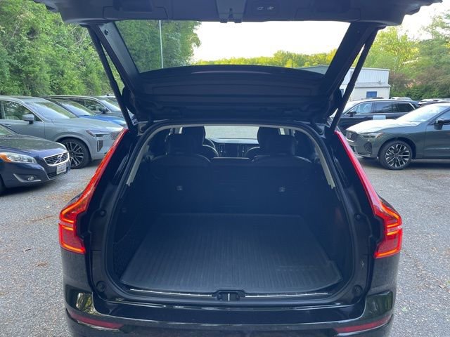 Certified 2023 Volvo XC60 B5 Ultimate w/ Climate Package AWD/4WD image 16