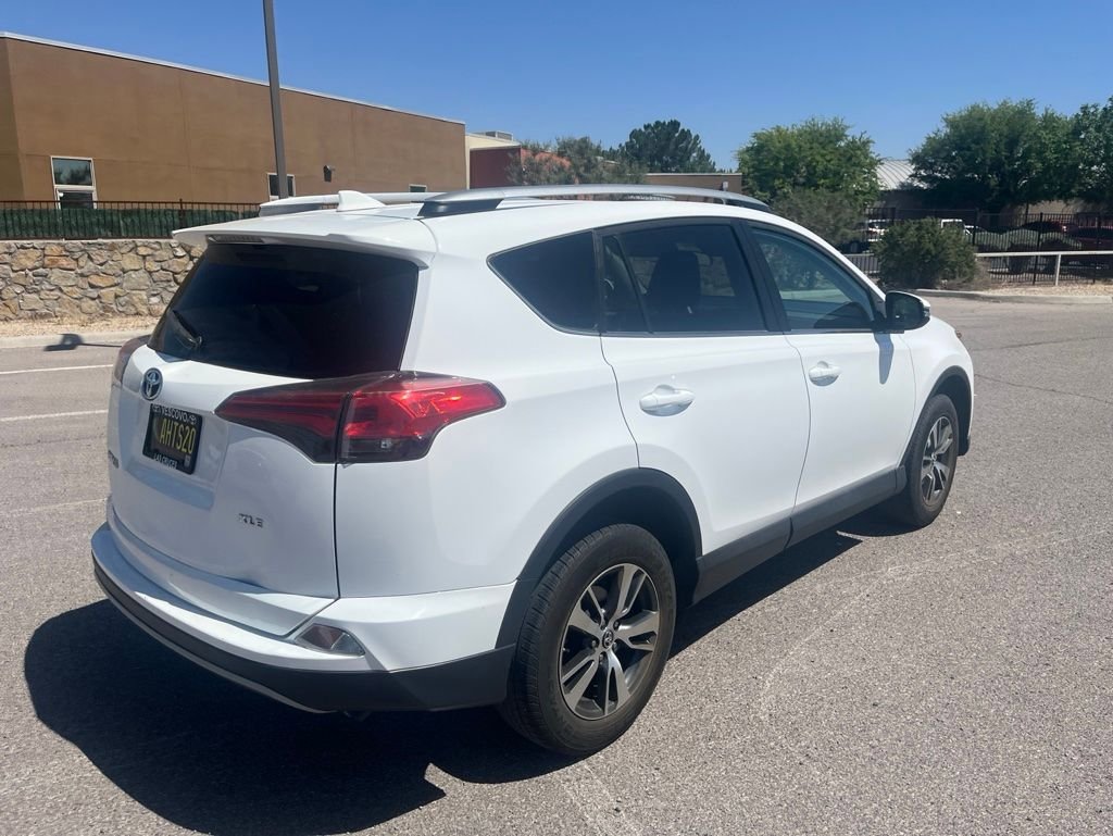 Used 2018 Toyota RAV4 XLE w/ Plus Extra Value Package FWD image 3