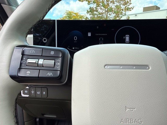 Used 2025 Hyundai Santa Fe Calligraphy AWD/4WD image 36
