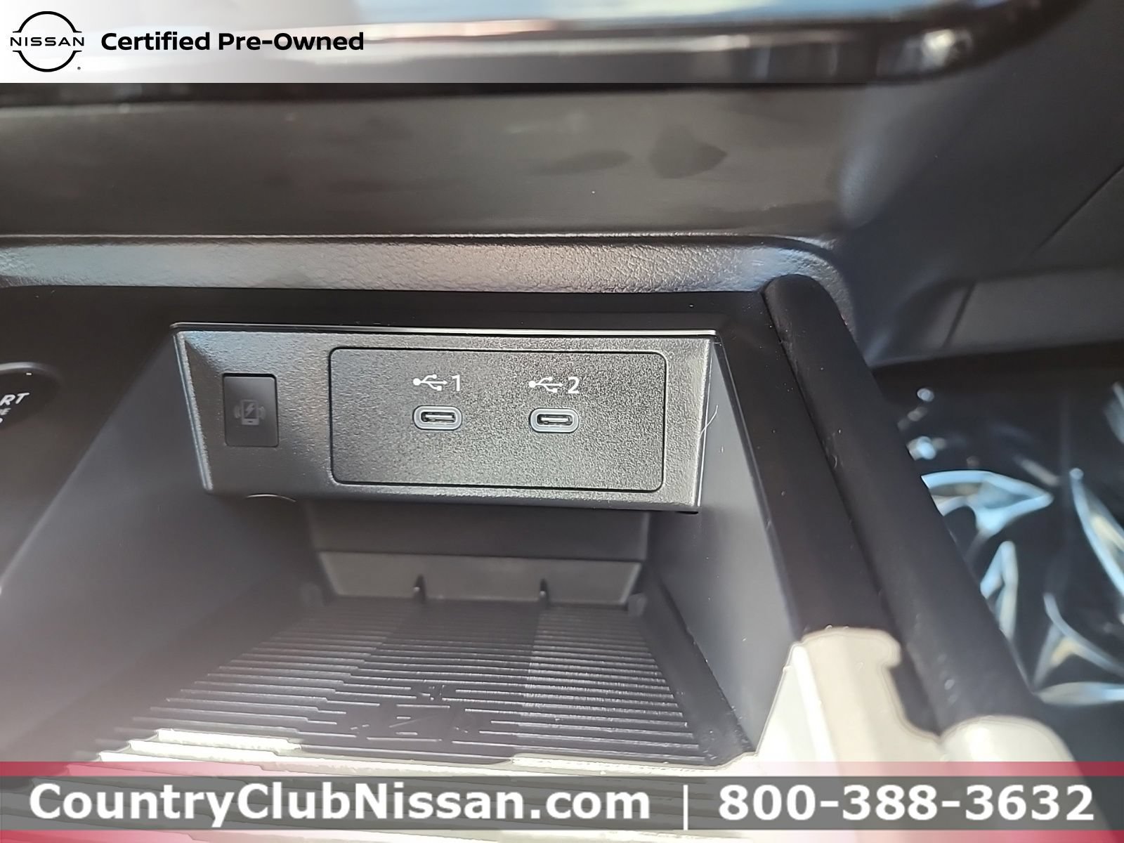 Certified 2025 Nissan Kicks SR w/ SR Premium Package AWD/4WD image 13