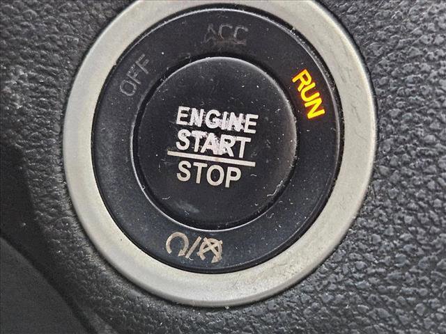 Used 2017 Chrysler 300 Limited w/ Value Package RWD image 15