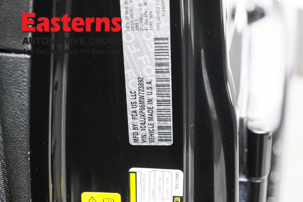 Used 2021 Jeep Wrangler Unlimited Sahara image 35