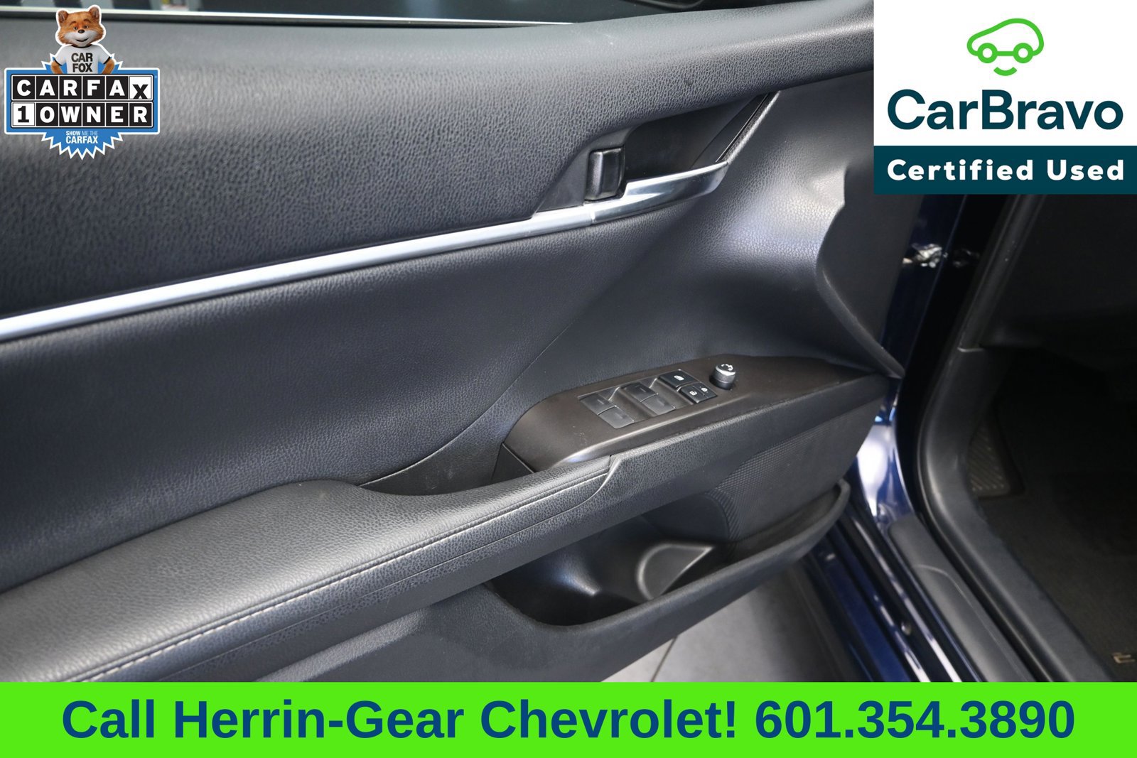 Used 2022 Toyota Camry XSE FWD image 11