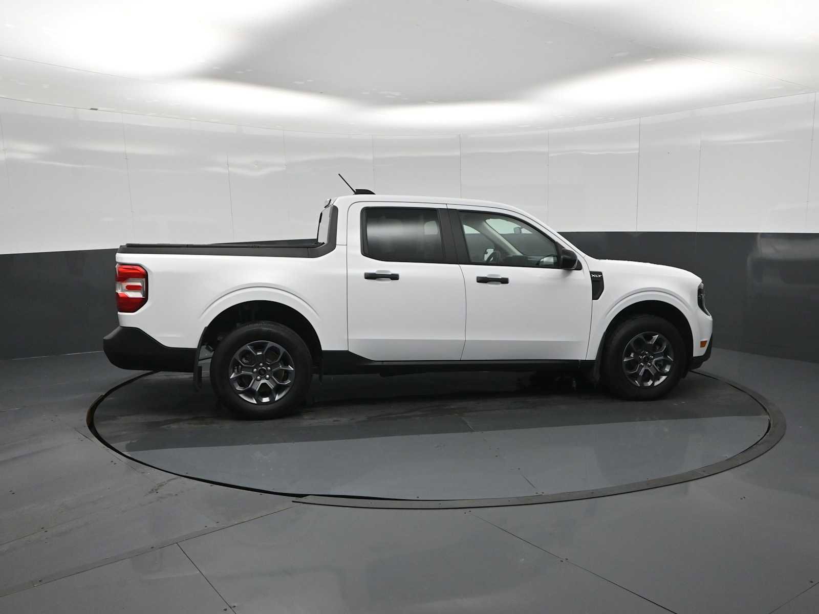 Used 2025 Ford Maverick XLT w/ XLT Luxury Package AWD/4WD image 8