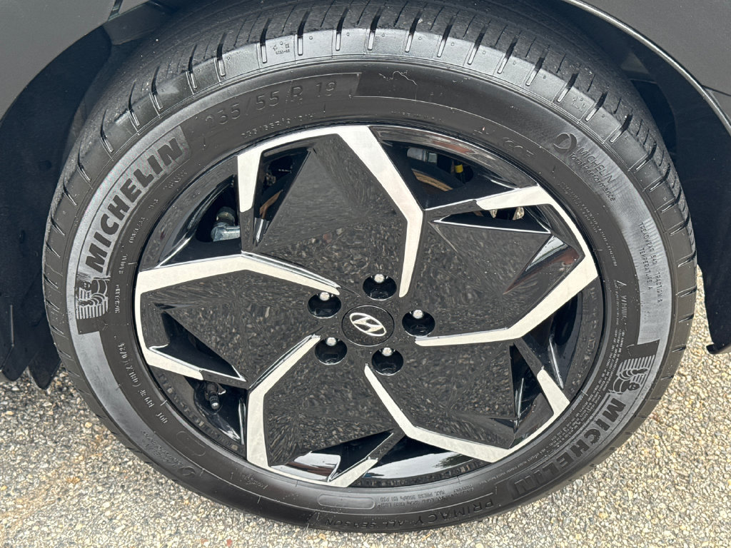 Certified 2024 Hyundai Ioniq 5 SEL RWD image 15