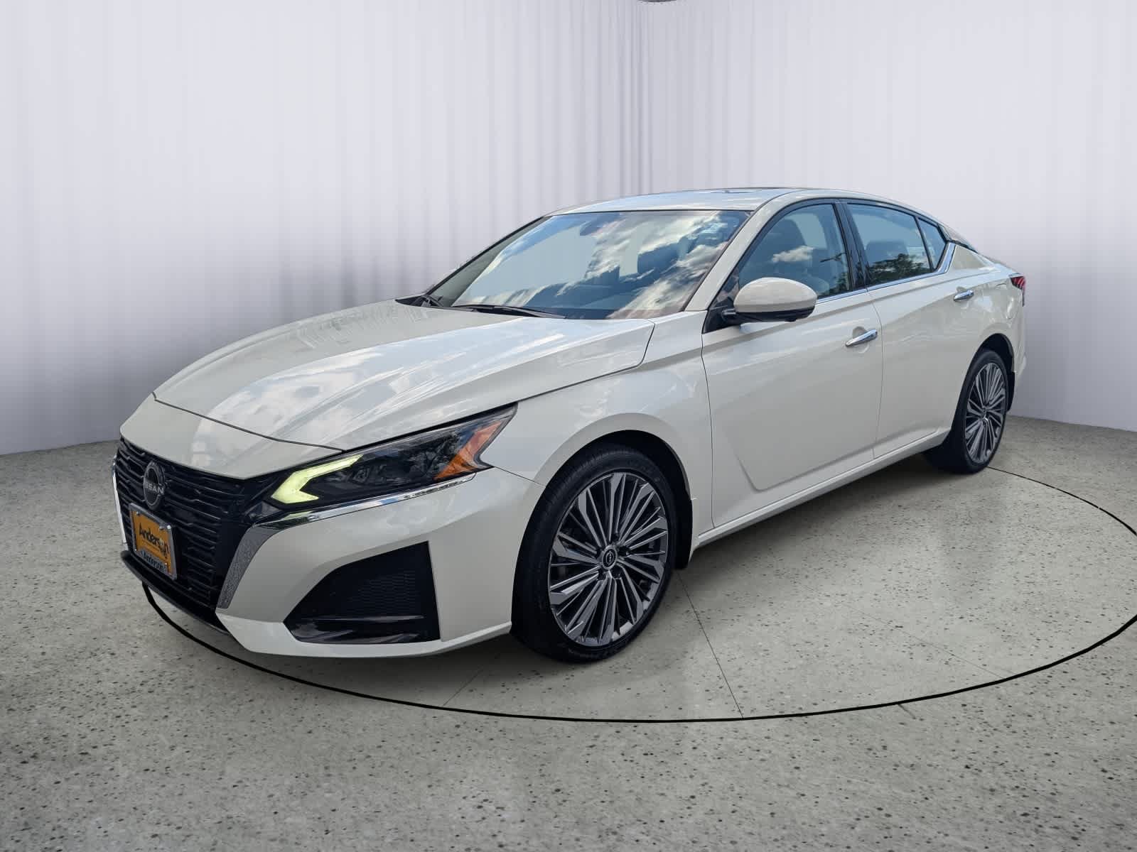 Used 2023 Nissan Altima 2.5 SL AWD/4WD image 7