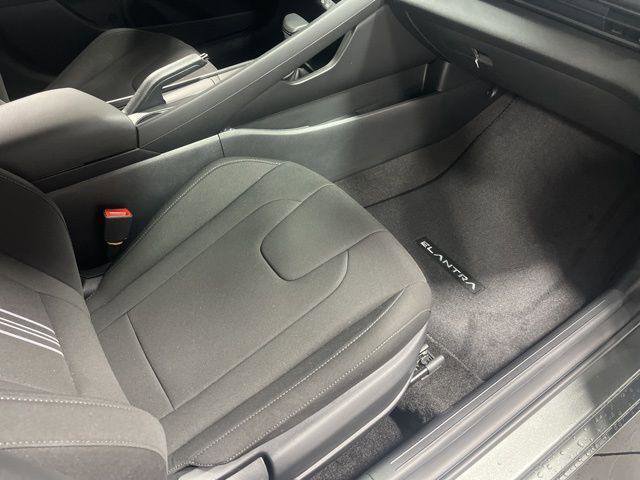 New 2026 Hyundai Elantra Sport image 21