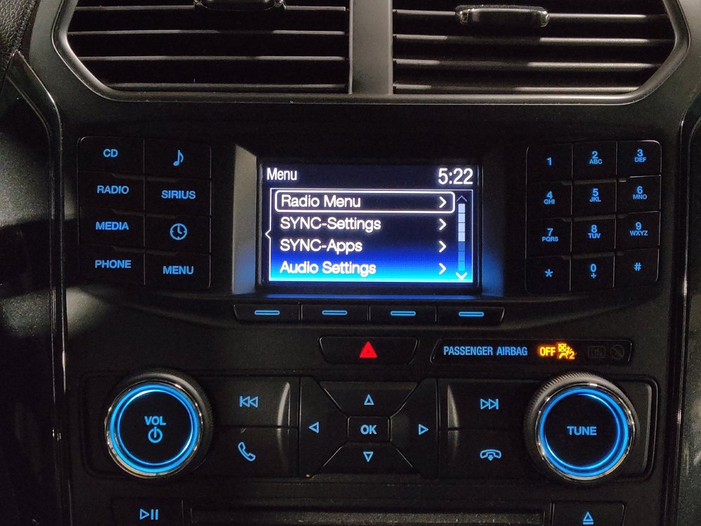 Used 2017 Ford Explorer XLT image 25