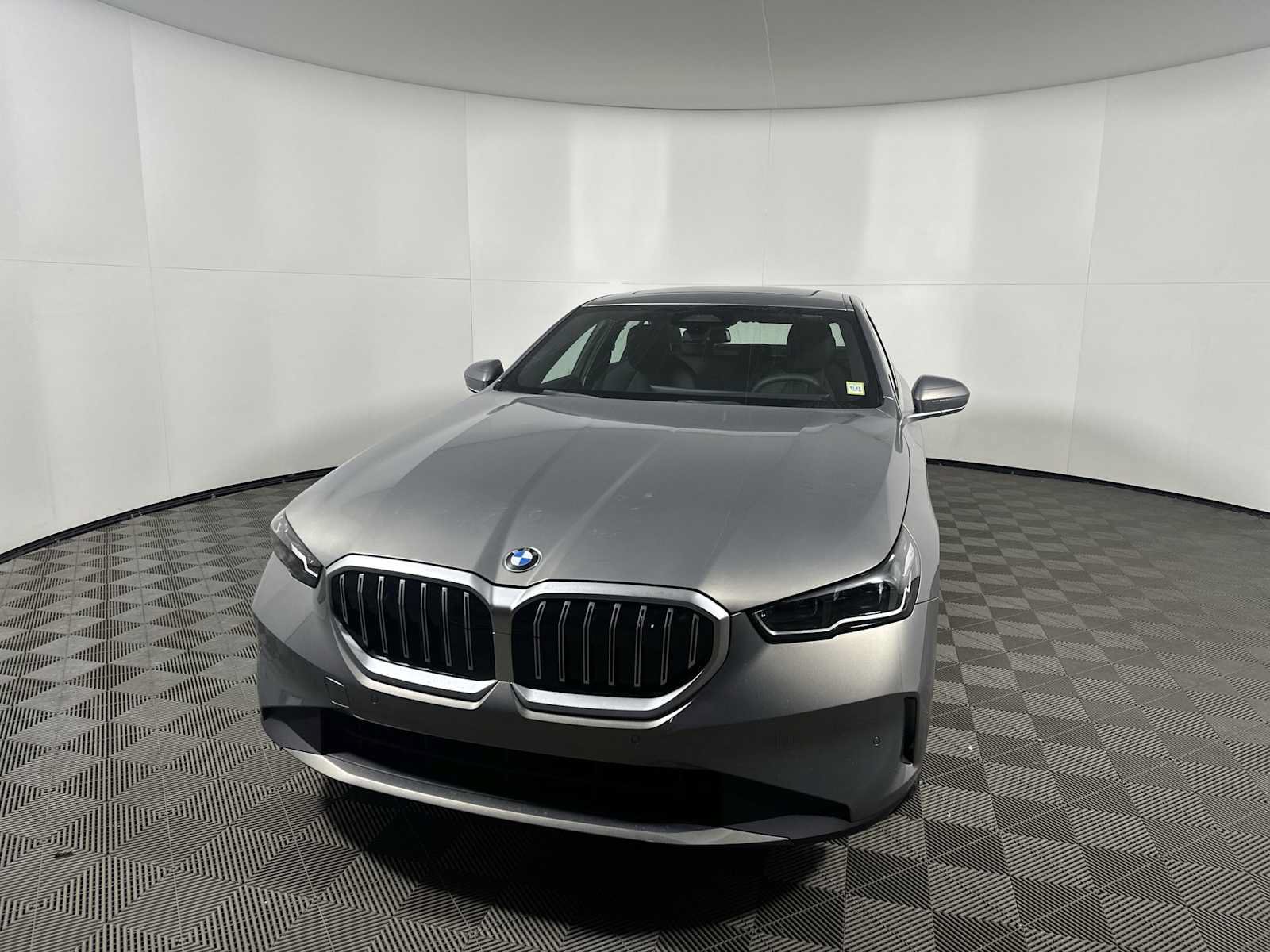New 2026 BMW 530i xDrive AWD/4WD image 7