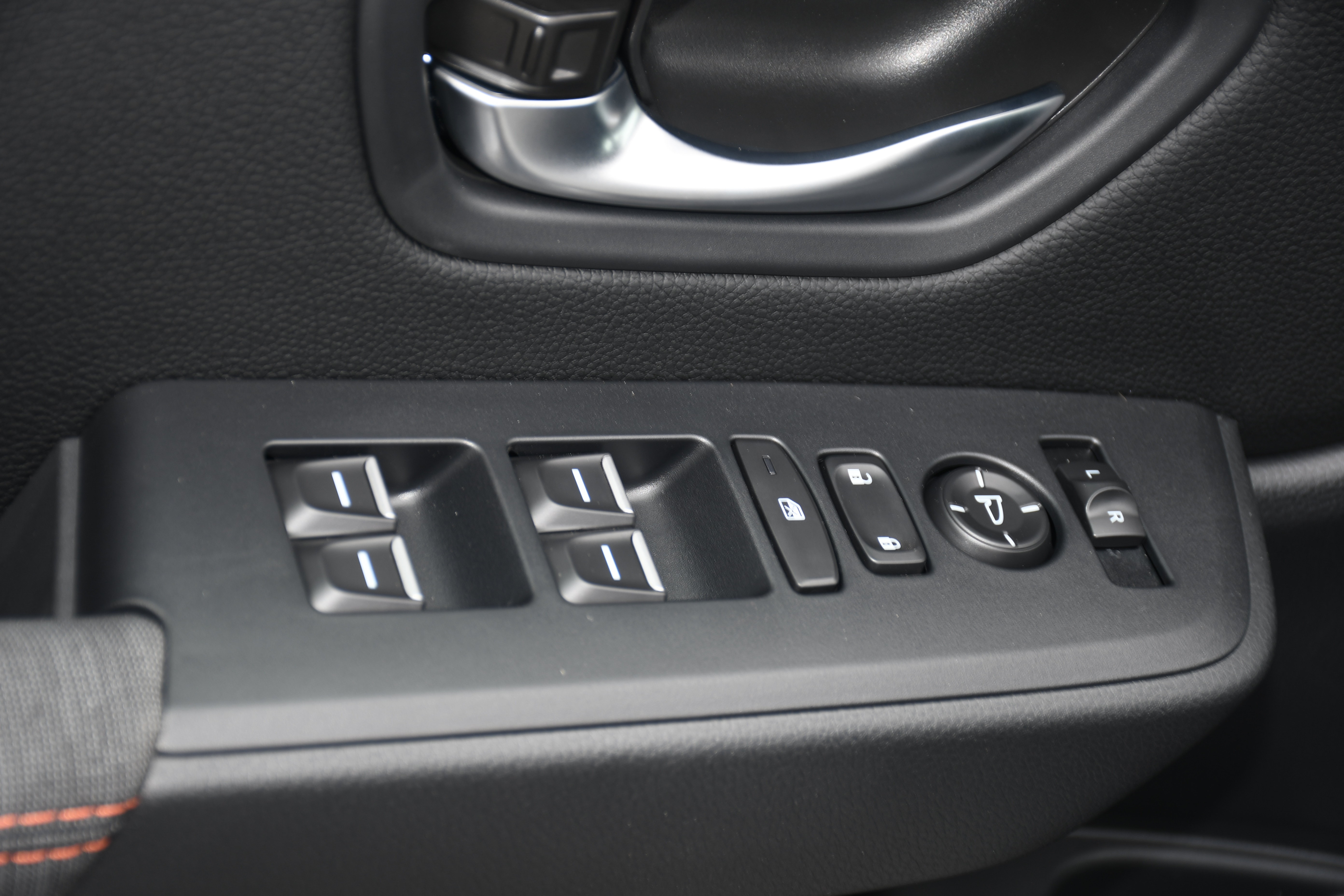 New 2026 Honda Pilot Sport image 6