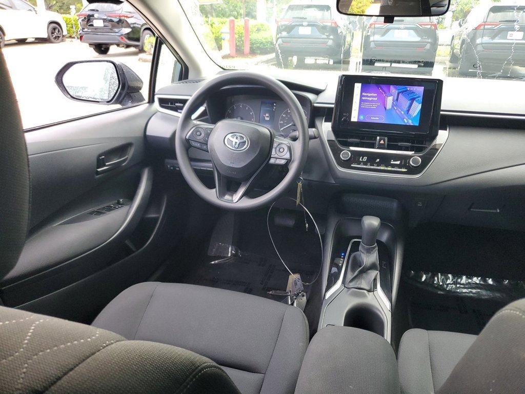 Used 2024 Toyota Corolla LE FWD image 13