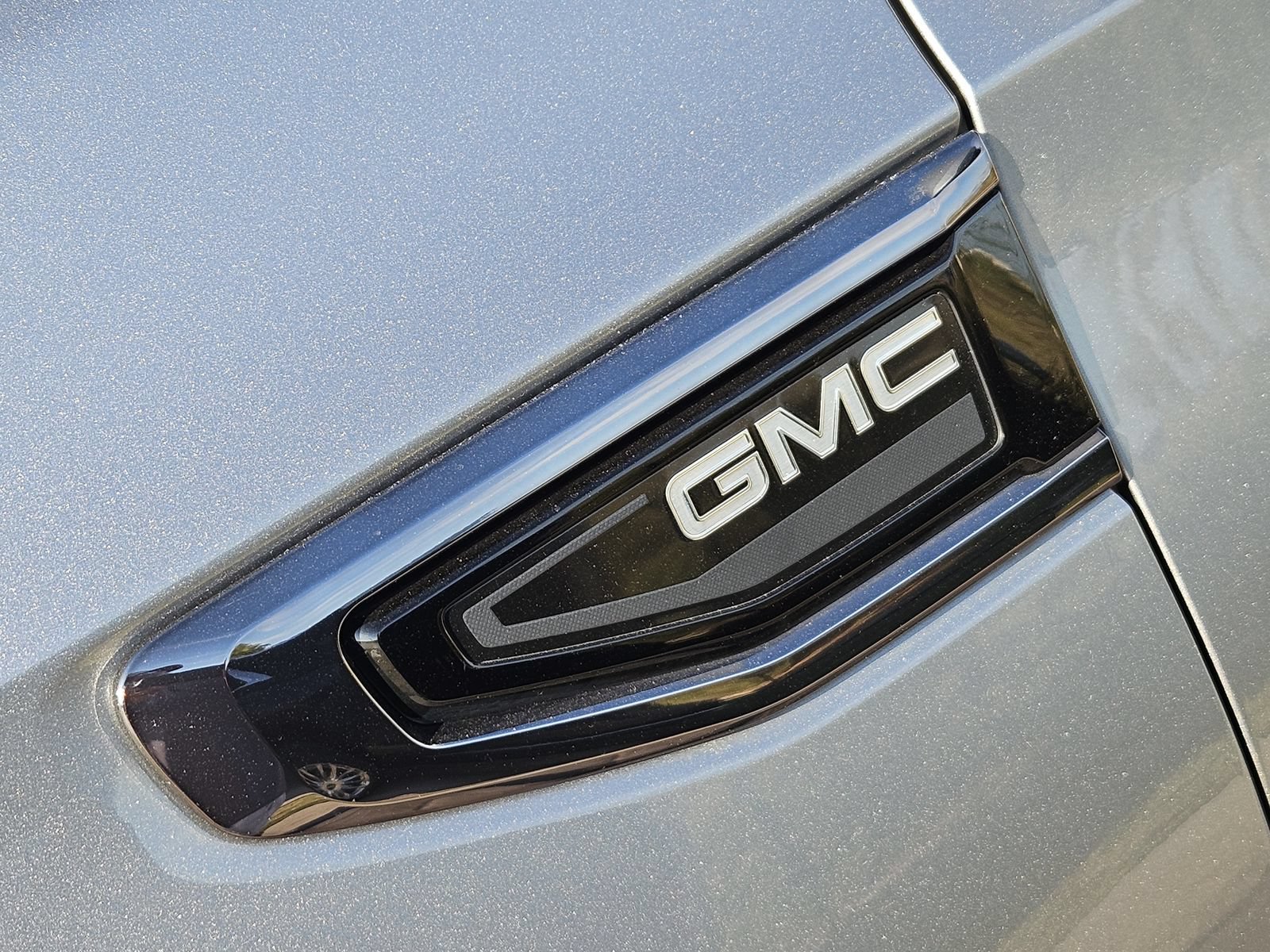 Used 2024 GMC Yukon Denali Ultimate AWD/4WD image 17