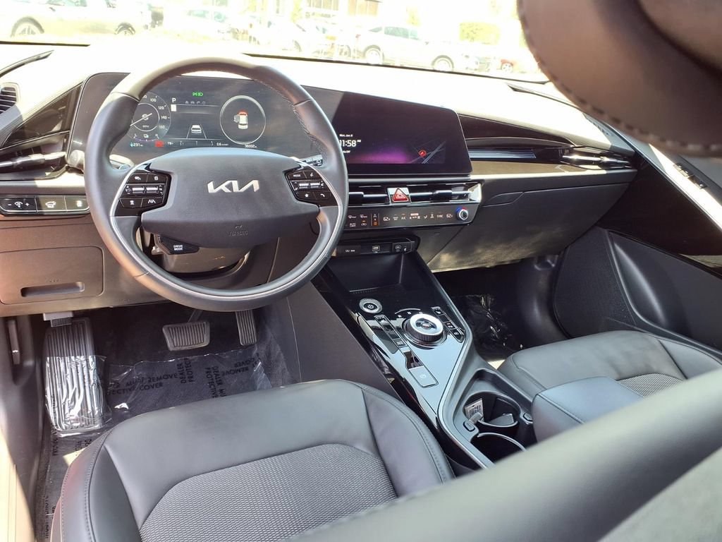 Used 2023 Kia Niro Wind FWD image 14