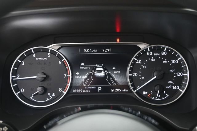 Used 2023 Nissan Rogue SV FWD image 18