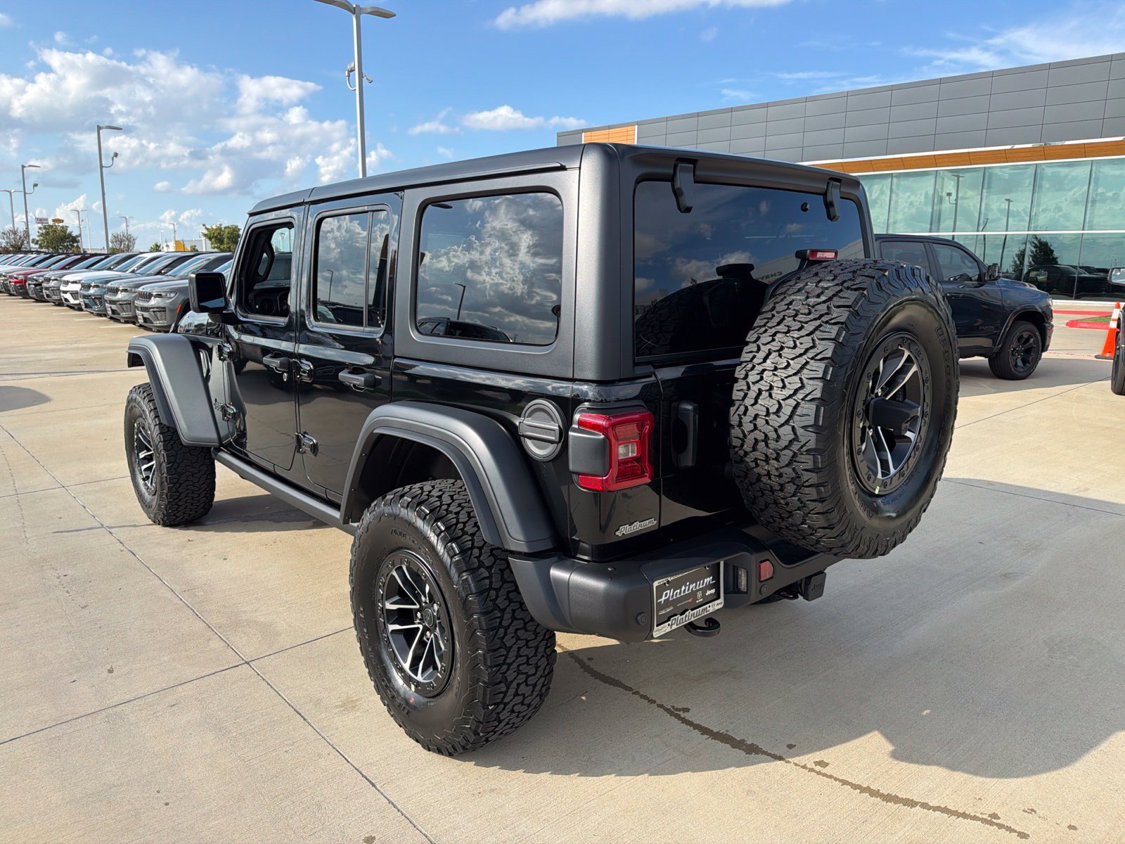 New 2027 Jeep Wrangler Unlimited Rubicon 392 AWD/4WD image 3