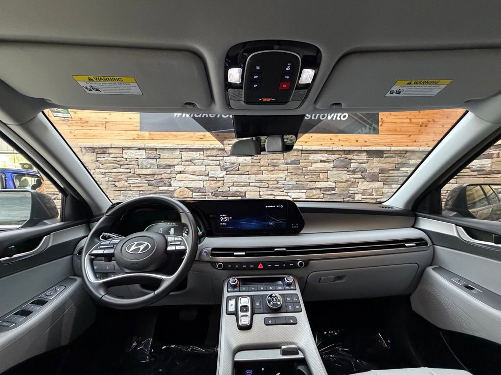 Certified 2023 Hyundai Palisade SEL image 16