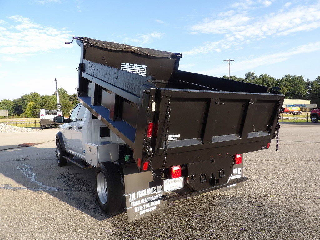 Used 2022 RAM 5500 Tradesman AWD/4WD image 5