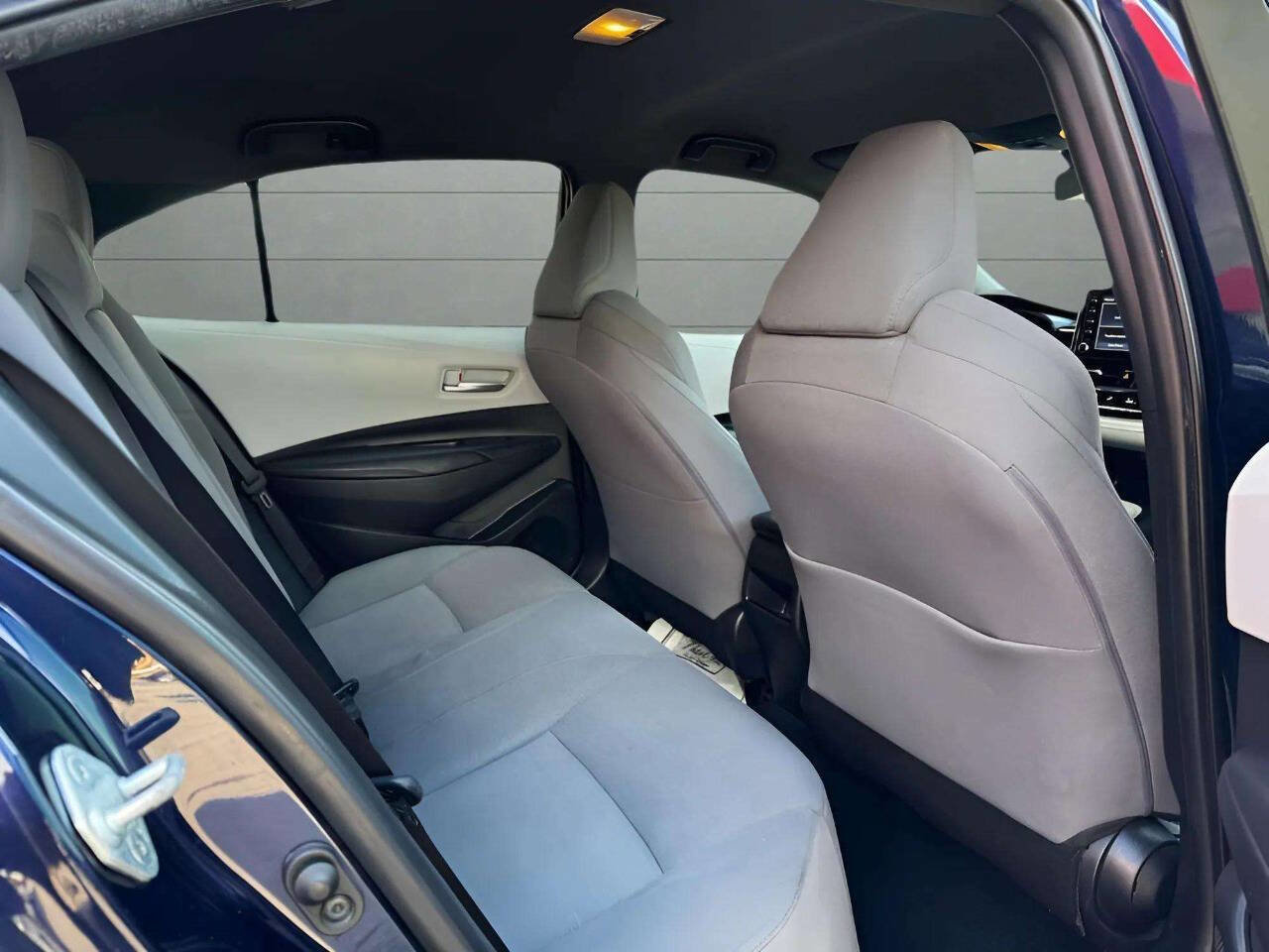 Used 2020 Toyota Corolla SE image 11