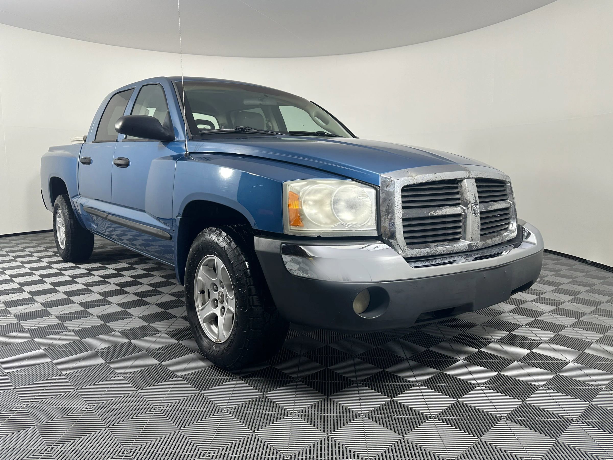 Used 2005 Dodge Dakota SLT image 7