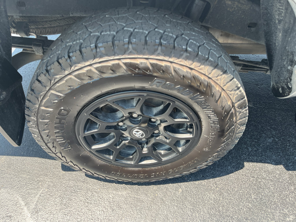 Used 2022 Toyota Tacoma SR5 AWD/4WD image 42