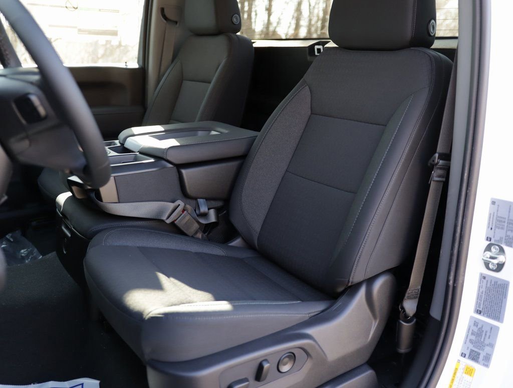 New 2026 Chevrolet Silverado 3500 LT image 21