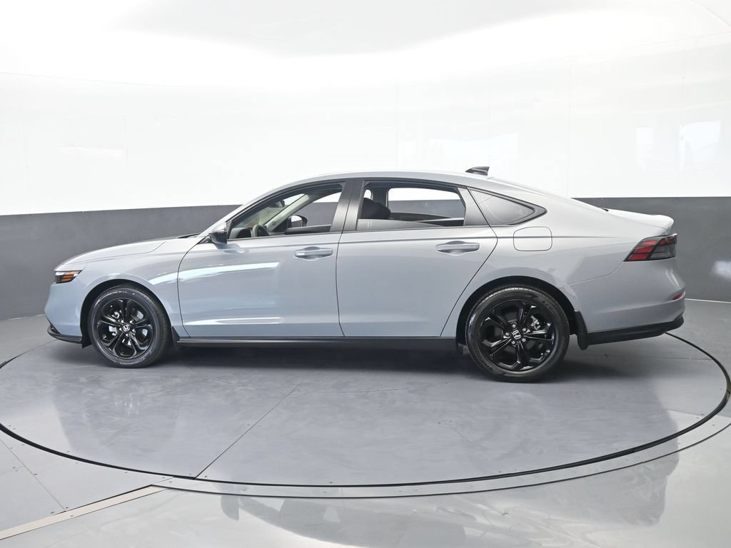 Used 2025 Honda Accord SE image 3
