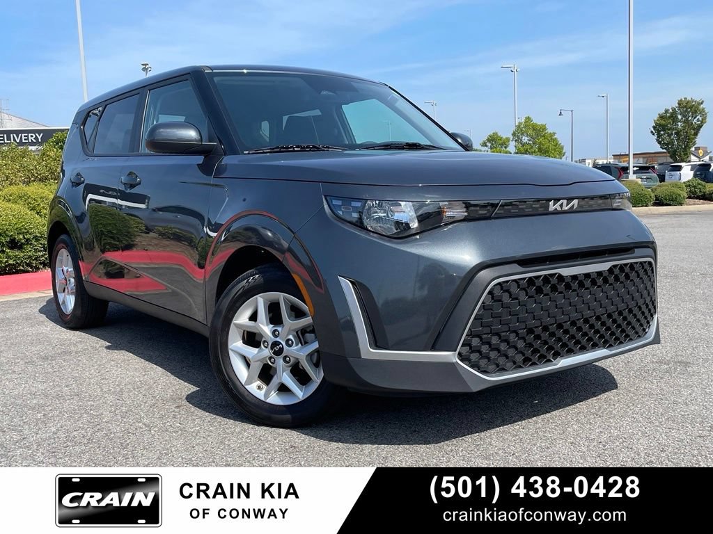 Certified 2025 Kia Soul LX w/ LX Technology Package FWD image 1