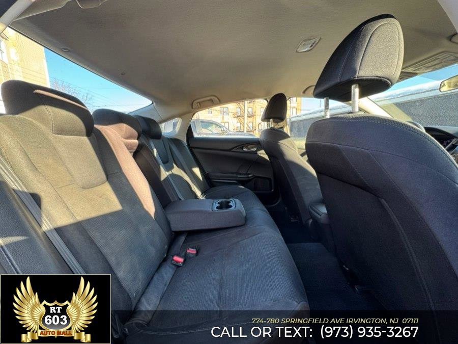 Used 2021 Honda Insight EX image 10