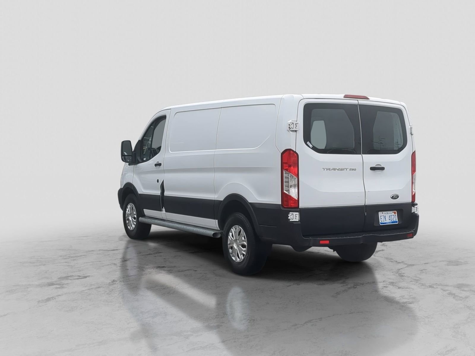 Used 2015 Ford Transit 250 130 Low Roof w/ Exterior Upgrade Package image 5