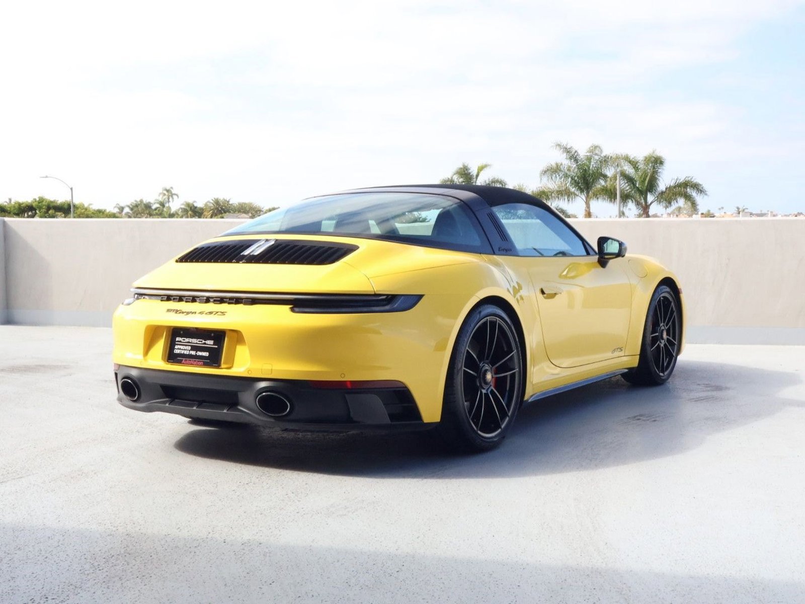 Certified 2022 Porsche 911 Targa 4 GTS AWD/4WD image 9
