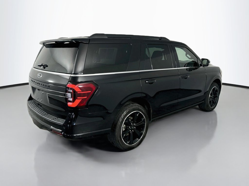 Used 2022 Ford Expedition Limited RWD image 7